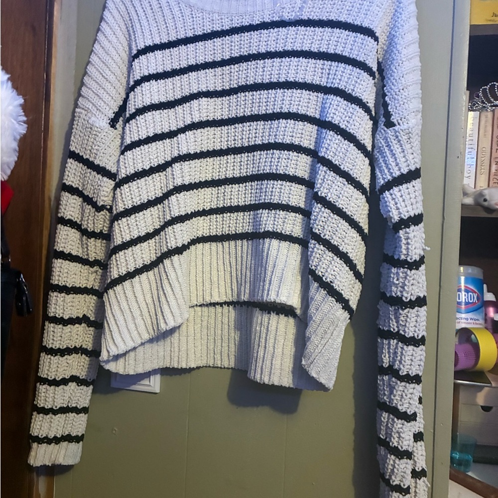 Derek Heart Black and White Crew Neck Sweater
